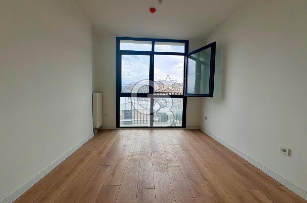 MODDA BULVAR DA EBEVEYN BANYOLU 2+1 DAİRE