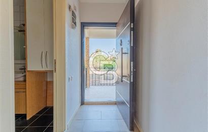 Emiralem'de Geniş Bahçeli Kiralık Müstakil Villa