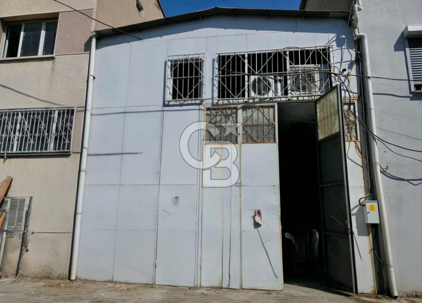 Karabağlar Sanayi'de 250 M2 Çok Amaçlı Kiralık İşyeri