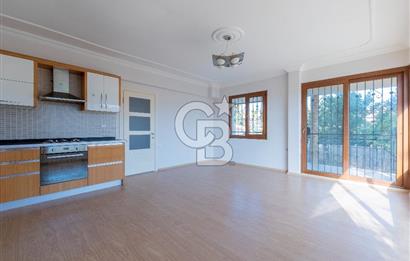 Emiralem'de Geniş Bahçeli Kiralık Müstakil Villa