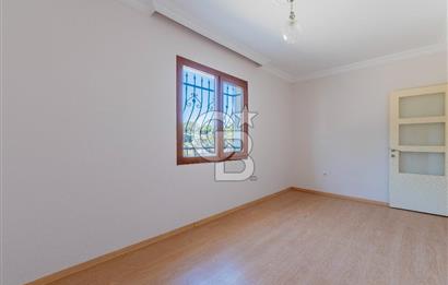 Emiralem'de Geniş Bahçeli Kiralık Müstakil Villa