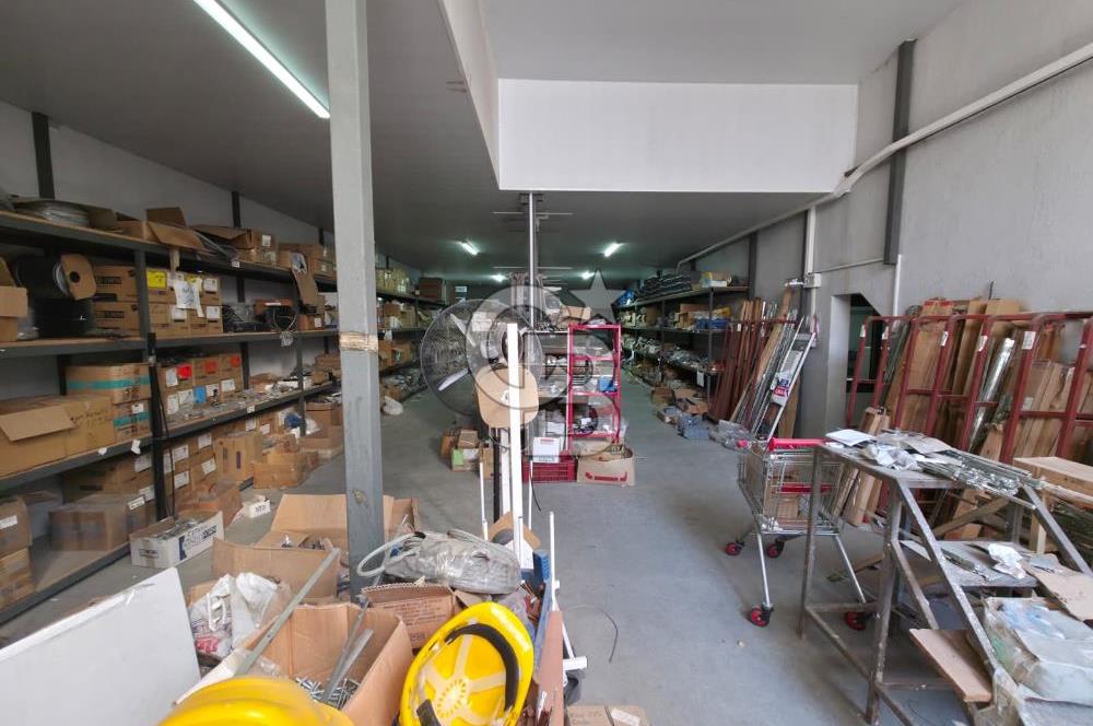 Karabağlar Sanayi'de 250 M2 Çok Amaçlı Kiralık İşyeri