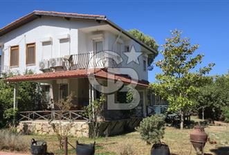Cunda Üstünkent Sitesinde Özel Plajlı, Geniş Bahçeli Villa - 1 - 371182