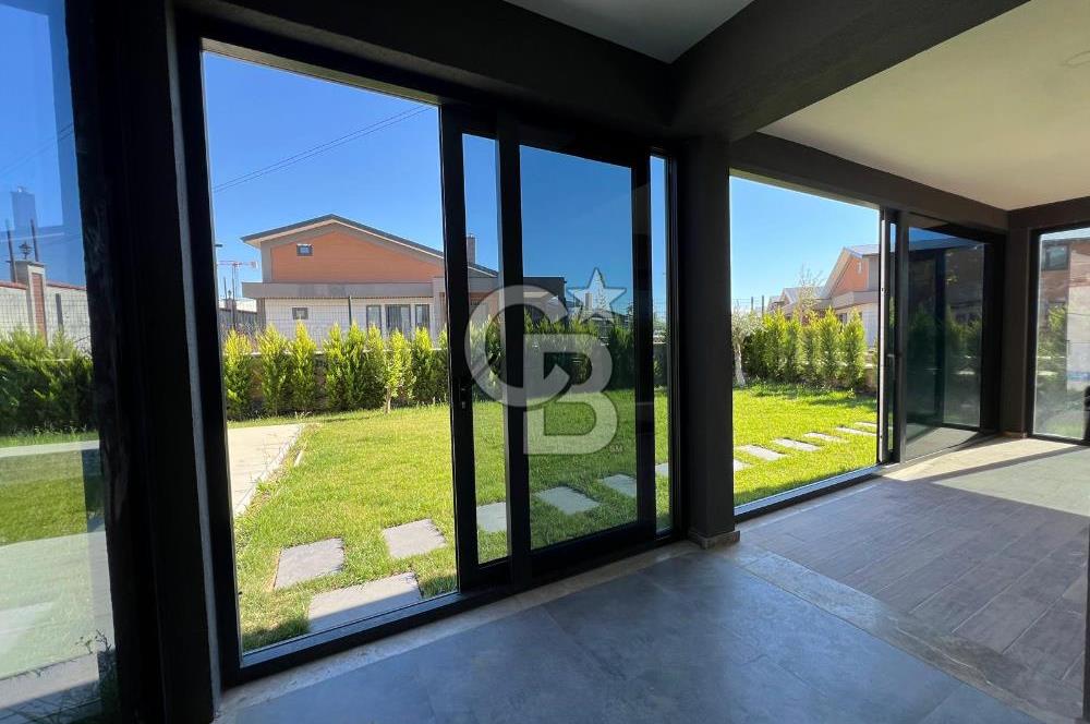 TUZLA TEPEÖREN GARDEN CITY’DE ÖZEL BAHÇELİ VE HAVUZLU EBEVEYN BANYOLU SIFIR 2+1 KİRALIK VİLLA