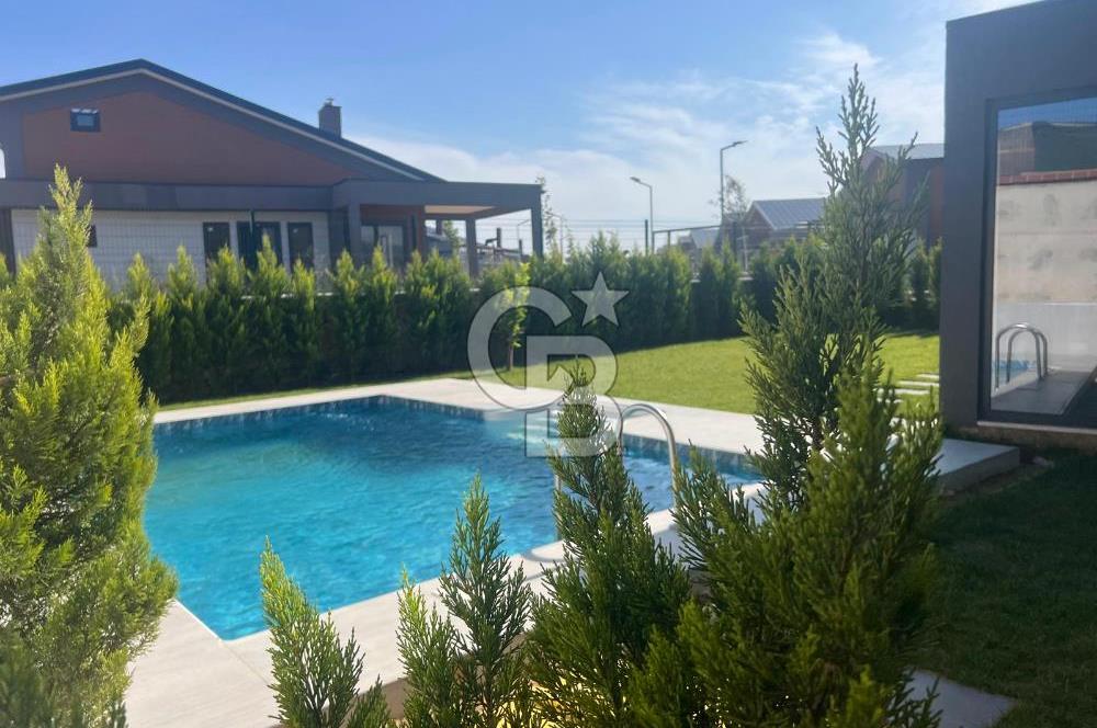 TUZLA TEPEÖREN GARDEN CITY’DE ÖZEL BAHÇELİ VE HAVUZLU EBEVEYN BANYOLU SIFIR 2+1 KİRALIK VİLLA
