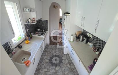 Cunda Üstünkent Sitesinde Özel Plajlı, Geniş Bahçeli Villa