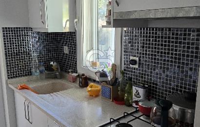 Cunda Üstünkent Sitesinde Özel Plajlı, Geniş Bahçeli Villa