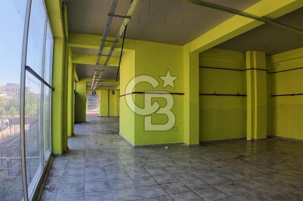 Çekmeköy Alemdağ Da 250 m2 Giriş 80 m2 Depolu KİRALIK Dükkan