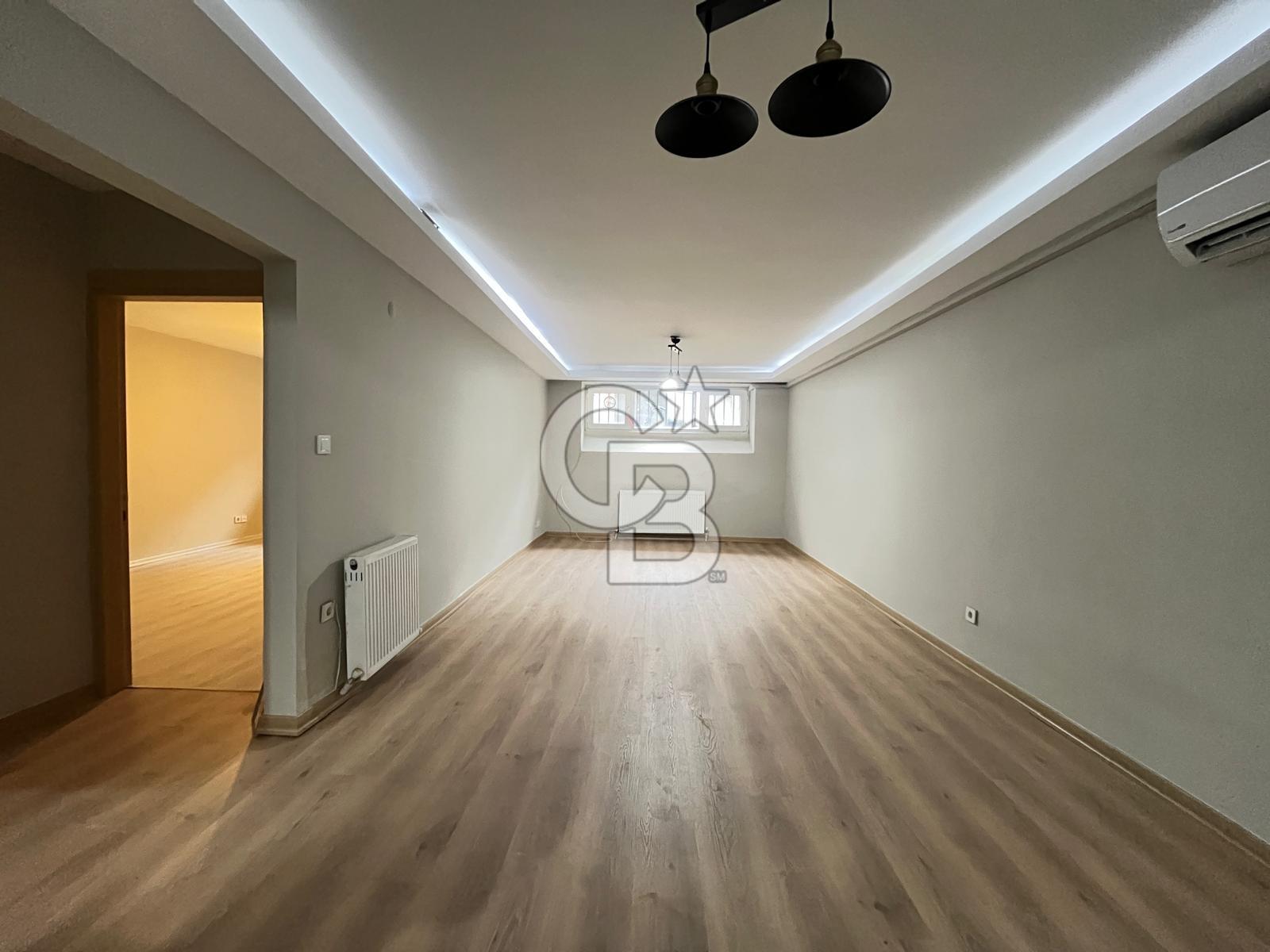 Bebek sahilde 2+1 satılık daire