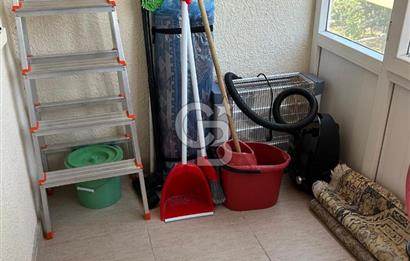 Cunda Üstünkent Sitesinde Özel Plajlı, Geniş Bahçeli Villa