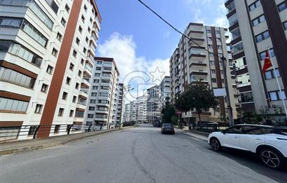 YILDIZLI 'da Deniz Manzaralı Muhteşem Konumlu 3+1 Fırsat Daire !