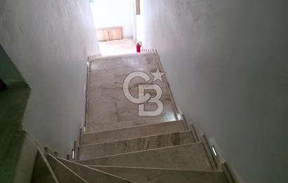 KARABAĞLAR SANAYİ SİTESİ’NDE 3 KATLI, 414 M² KİRALIK İŞ YERİ