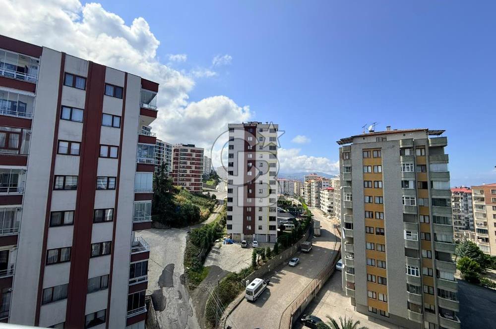 YILDIZLI 'da Deniz Manzaralı Muhteşem Konumlu 3+1 Fırsat Daire !