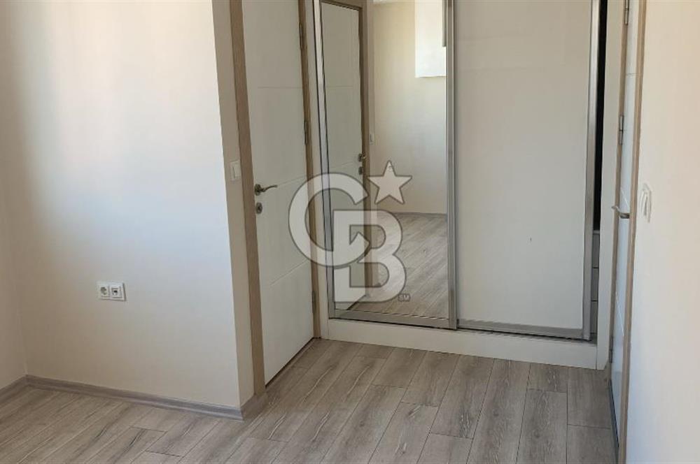 Menderes Cüneytbey'de Satılık Geniş Aydınlık 3+1 Daire