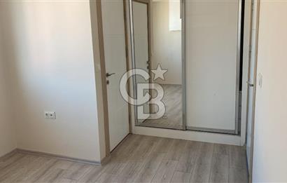 Menderes Cüneytbey'de Satılık Geniş Aydınlık 3+1 Daire