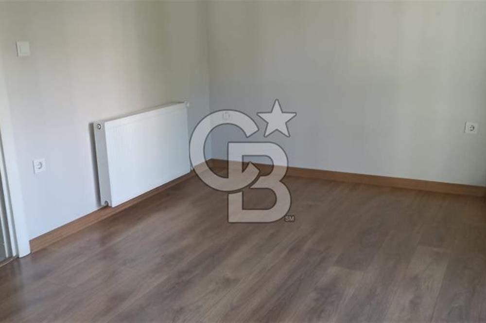 ACIBADEM FAİKBEY SOKAK'TA 7/24 GÜVENLİKLİ SİTEDE KİRALIK DAİRE