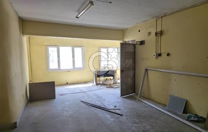 KARABAĞLAR SANAYİ SİTESİ’NDE 3 KATLI, 414 M² KİRALIK İŞ YERİ