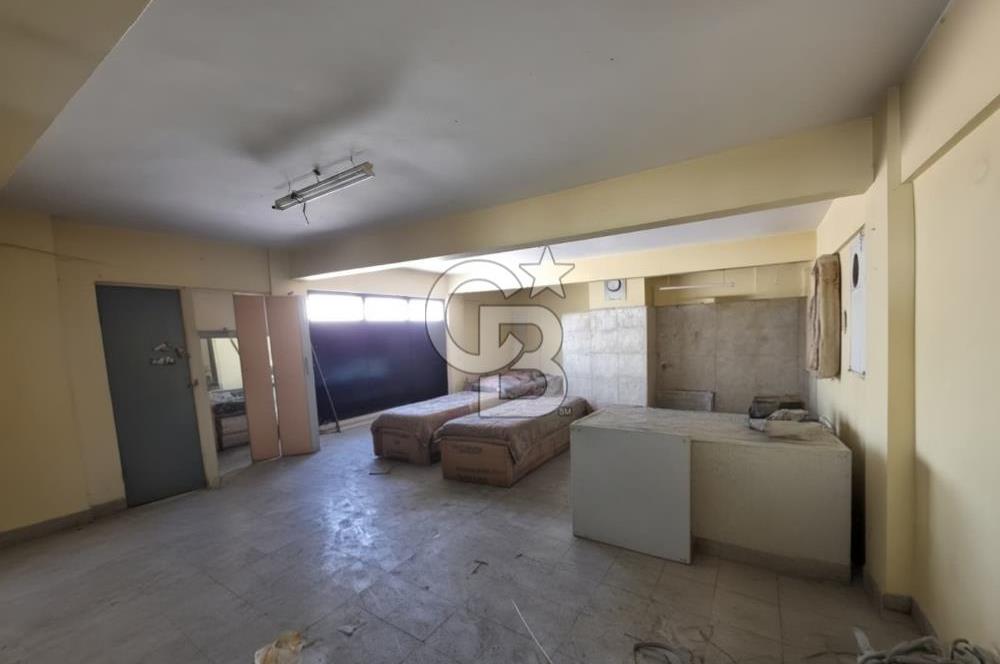 KARABAĞLAR SANAYİ SİTESİ’NDE 3 KATLI, 414 M² KİRALIK İŞ YERİ