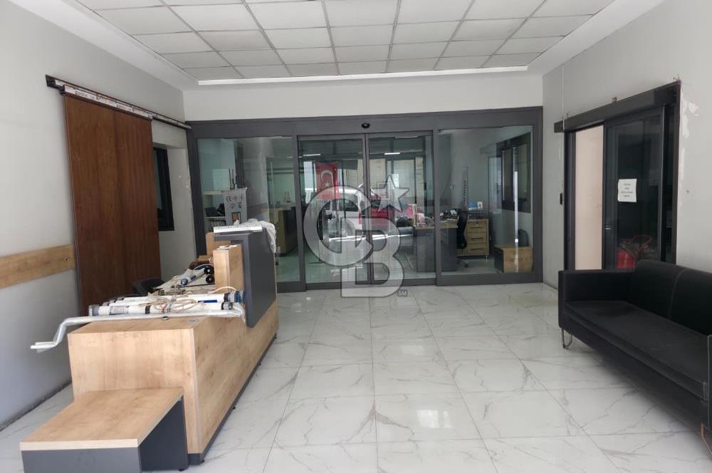 KARABAĞLAR SANAYİ SİTESİ’NDE 3 KATLI, 414 M² KİRALIK İŞ YERİ