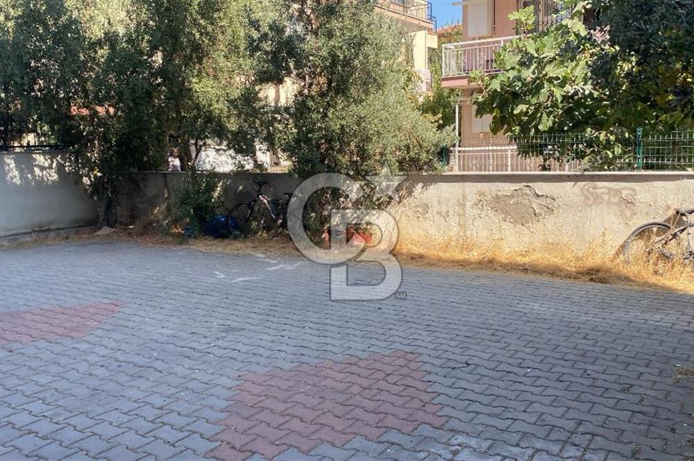 Menderes Cüneytbey'de Satılık Geniş Aydınlık 3+1 Daire