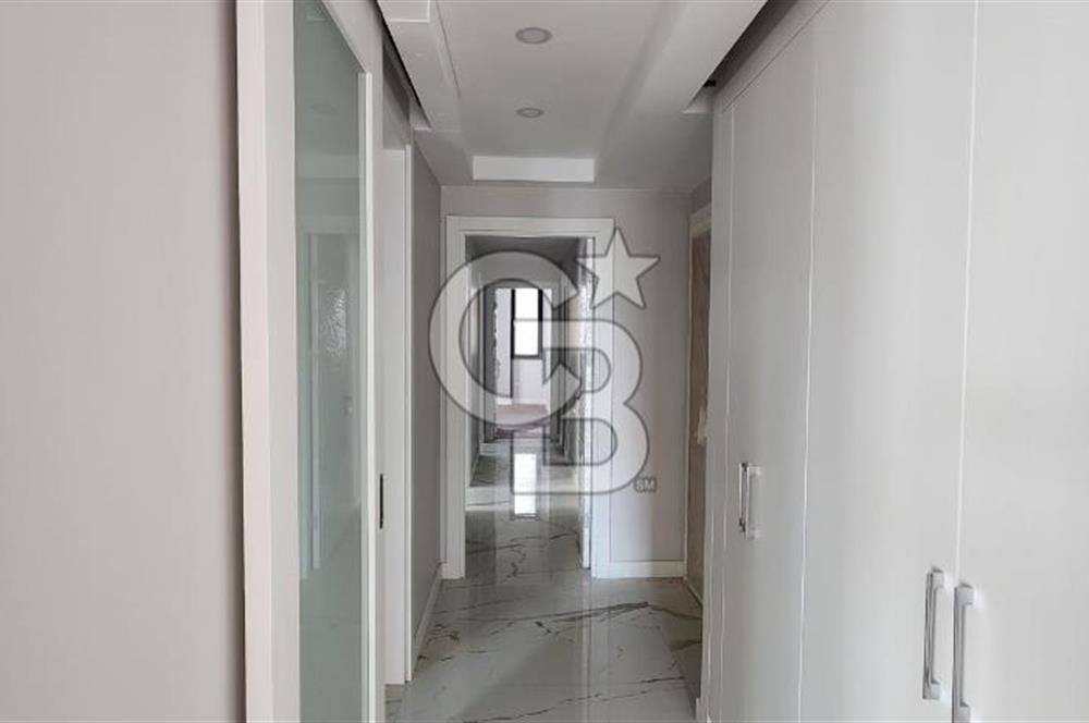 ŞAŞKINBAKKAL BİLİM SOKAK TA BAĞDAT CADDESİNE 1 DK MESAFEDE 3 + 1 & BOŞ