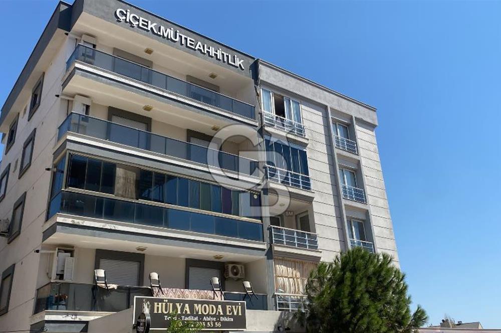 Menderes Cüneytbey'de Satılık Geniş Aydınlık 3+1 Daire
