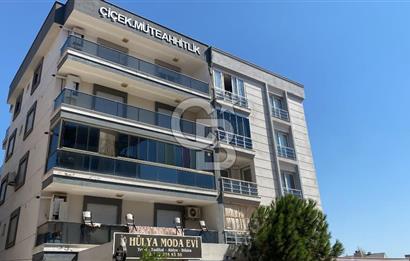Menderes Cüneytbey'de Satılık Geniş Aydınlık 3+1 Daire