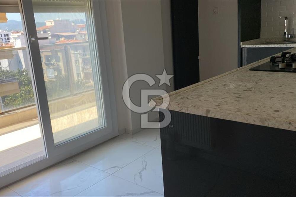 Menderes Cüneytbey'de Satılık Geniş Aydınlık 3+1 Daire