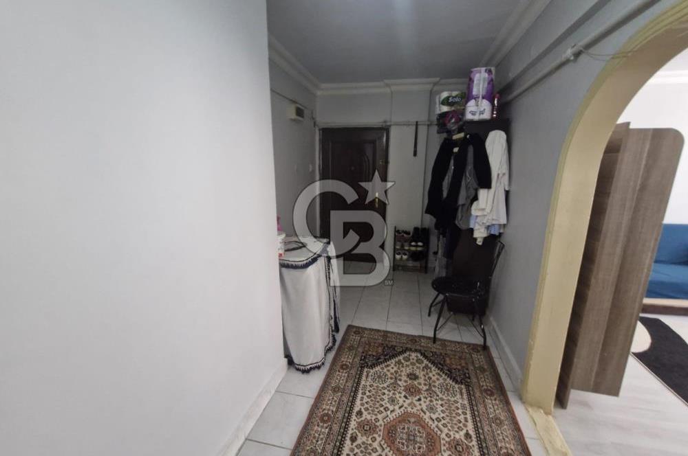 PENDİK GÜZELYALI'DA SATILIK 2+1 YATIRIMLIK DAİRE