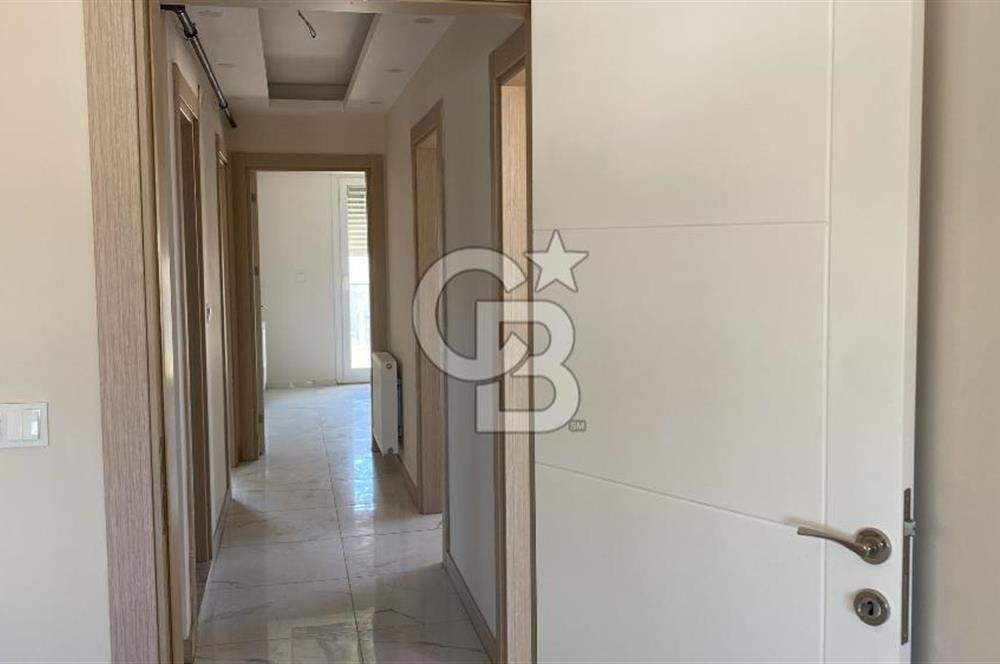 Menderes Cüneytbey'de Satılık Geniş Aydınlık 3+1 Daire