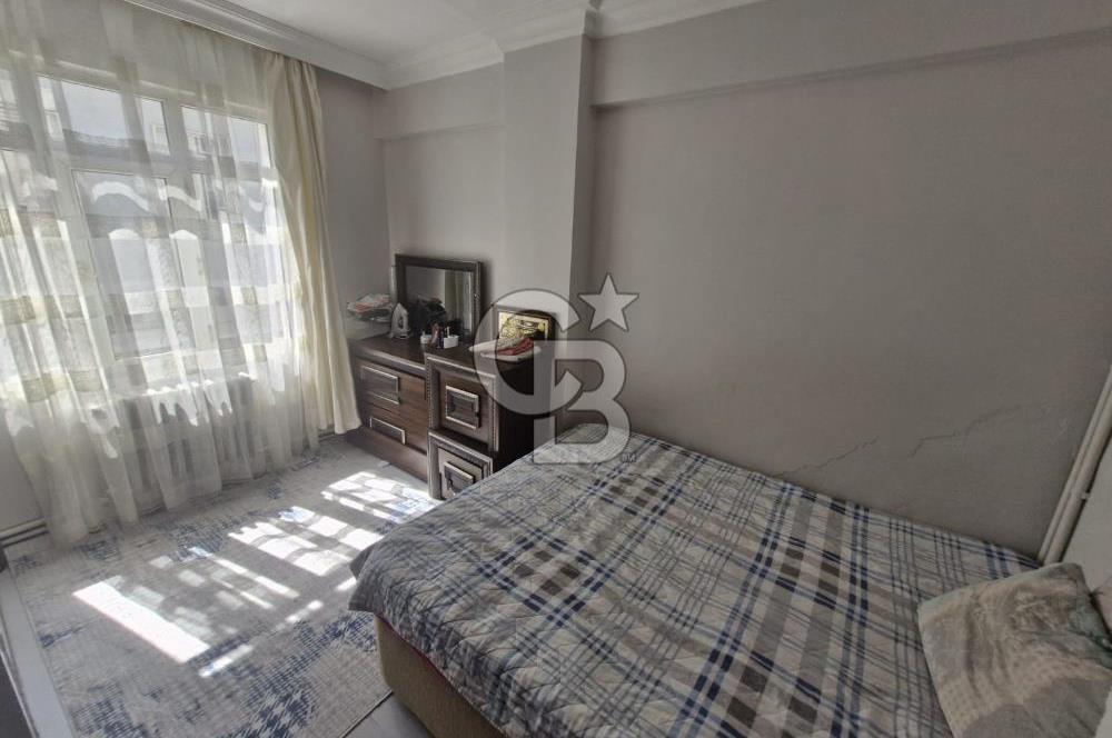 PENDİK GÜZELYALI'DA SATILIK 2+1 YATIRIMLIK DAİRE