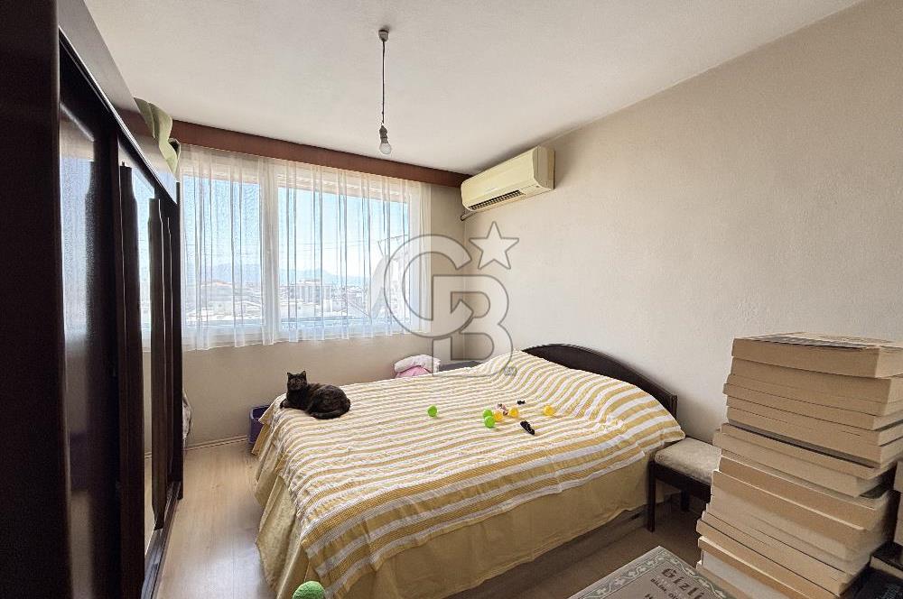 KARŞIYAKA CUMHURİYETTE SATILIK 3+1 / FİYAT DÜŞTÜ.