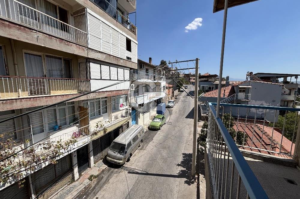 KARŞIYAKA CUMHURİYETTE SATILIK 3+1 / FİYAT DÜŞTÜ.