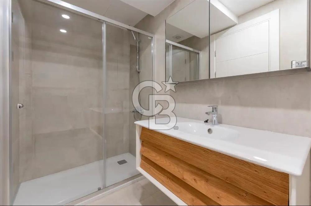 Bostalı Yıllar Apartmanında Sıfır Bina 3+1 Kiralık Yalı Dairesi