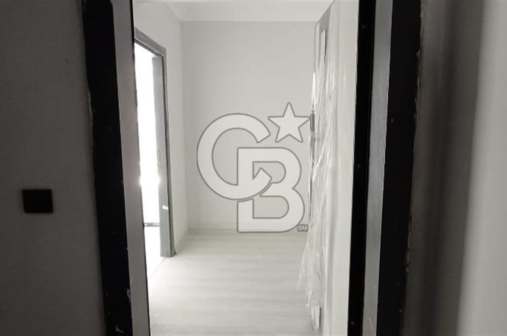 AKYURTTA SIFIR BİNADA CADDE CEPHELİ GENİŞ 3+1 DAİRE
