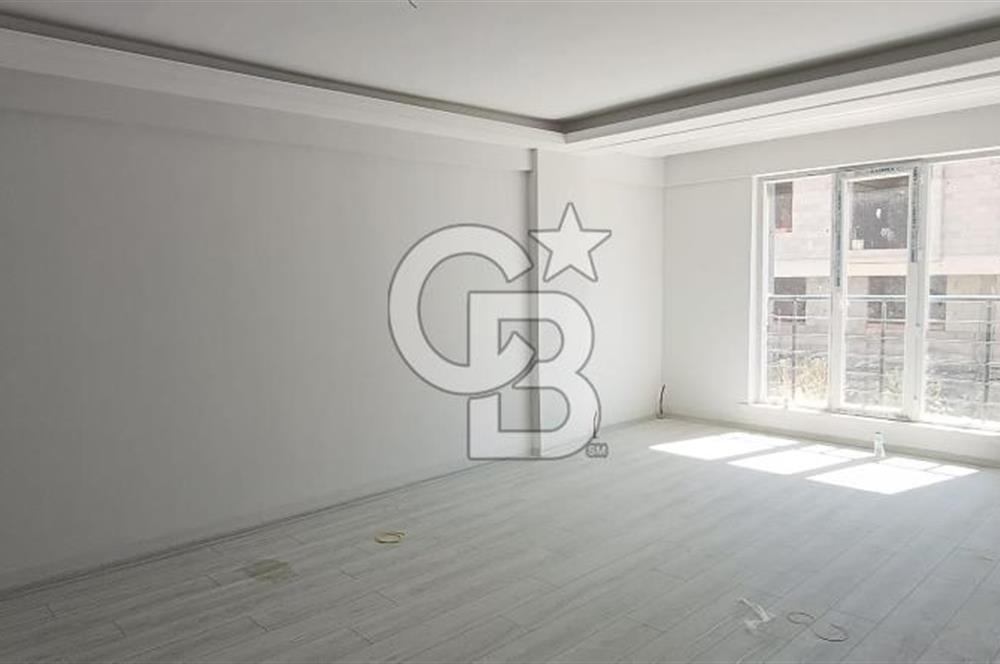 AKYURTTA SIFIR BİNADA CADDE CEPHELİ GENİŞ 3+1 DAİRE