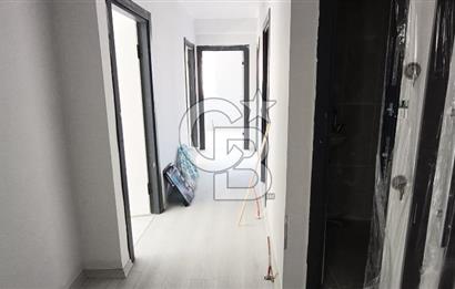 AKYURTTA SIFIR BİNADA CADDE CEPHELİ GENİŞ 3+1 DAİRE