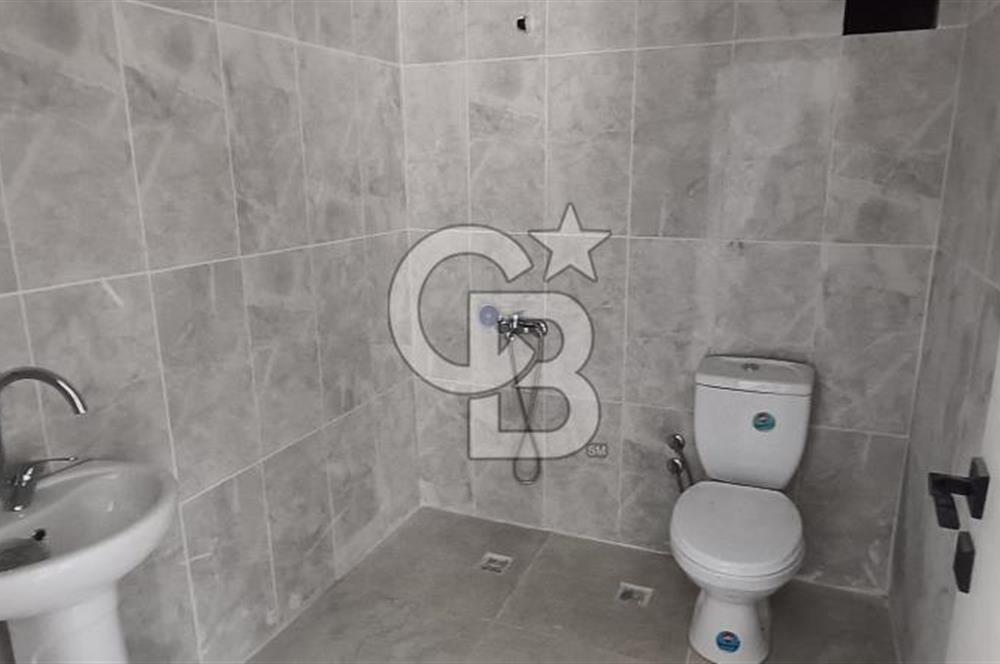 AKYURTTA SIFIR BİNADA CADDE CEPHELİ GENİŞ 3+1 DAİRE