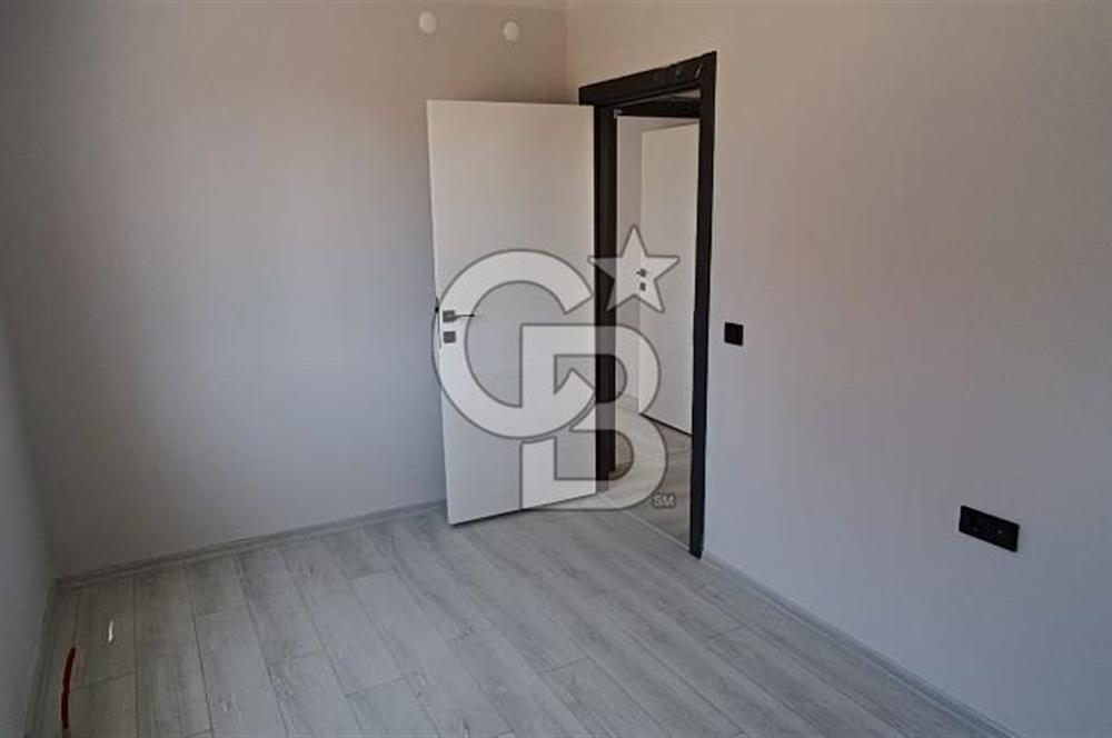 AKYURTTA SIFIR BİNADA CADDE CEPHELİ GENİŞ 3+1 DAİRE