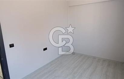 AKYURTTA SIFIR BİNADA CADDE CEPHELİ GENİŞ 3+1 DAİRE