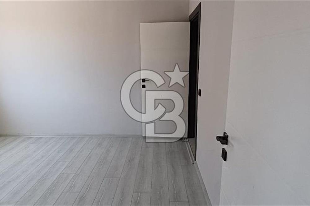 AKYURTTA SIFIR BİNADA CADDE CEPHELİ GENİŞ 3+1 DAİRE