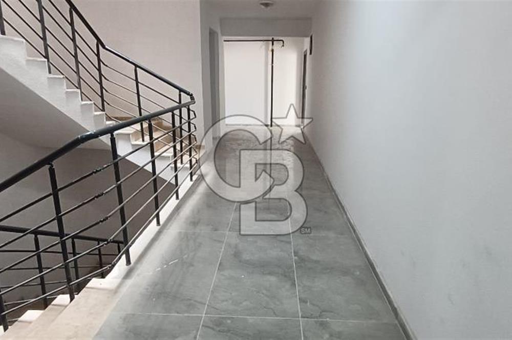 AKYURTTA SIFIR BİNADA CADDE CEPHELİ GENİŞ 3+1 DAİRE