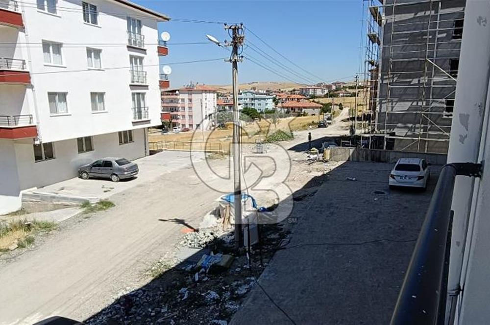 AKYURTTA SIFIR BİNADA CADDE CEPHELİ GENİŞ 3+1 DAİRE