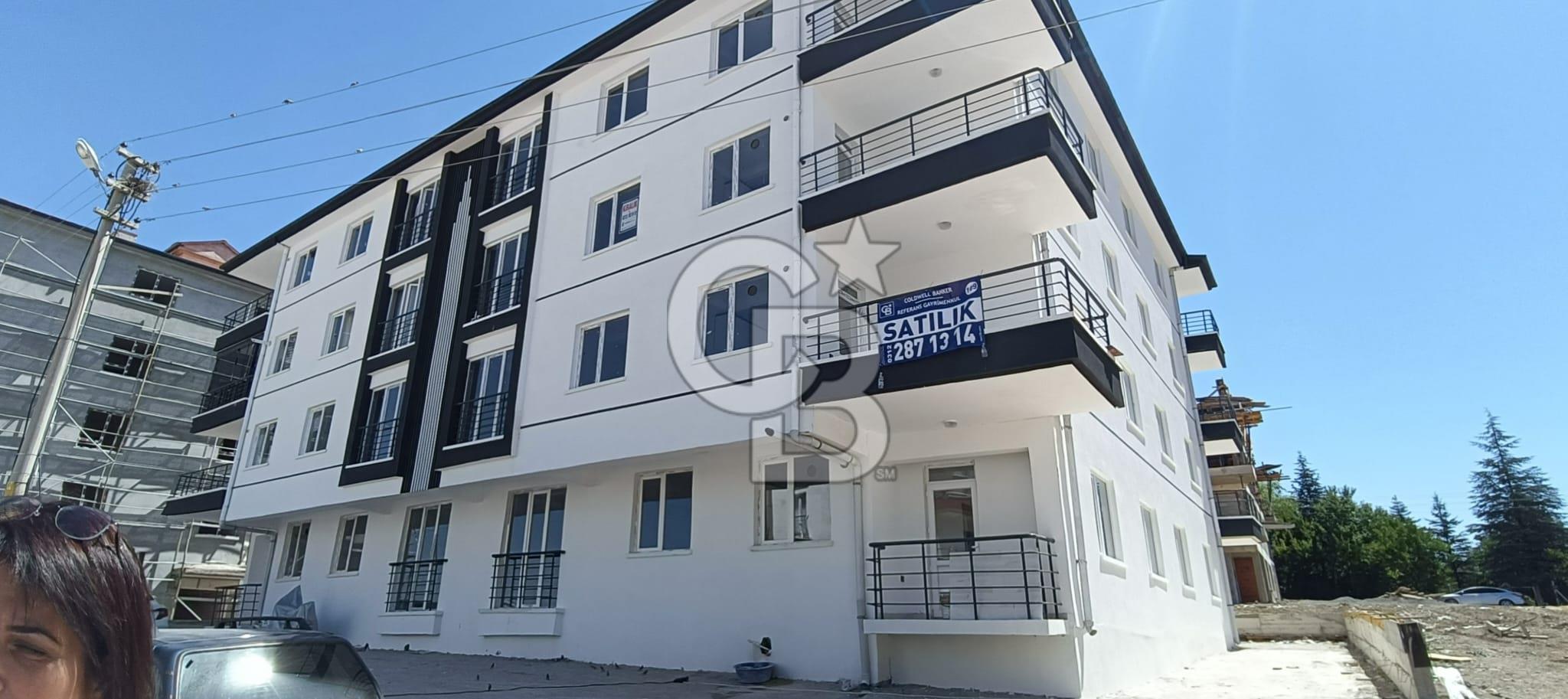 AKYURTTA SIFIR BİNADA CADDE CEPHELİ GENİŞ 3+1 DAİRE