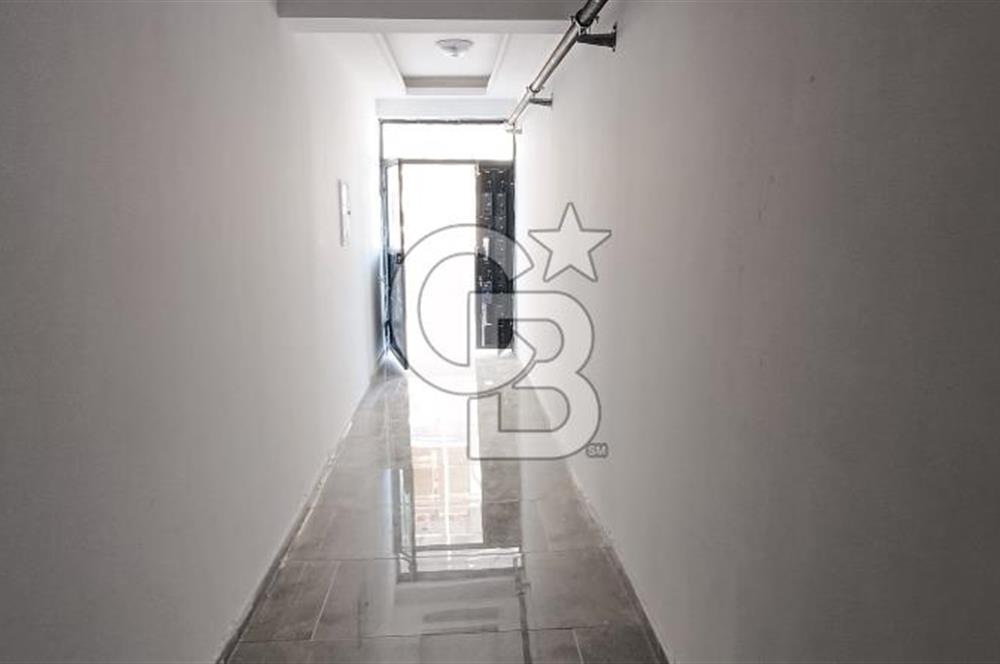 AKYURTTA SIFIR BİNADA CADDE CEPHELİ GENİŞ 3+1 DAİRE