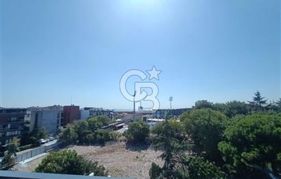 Üsküdar Barbaros'ta Kiralık 3+2 Geniş Çatı Dubleksi