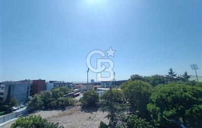 Üsküdar Barbaros'ta Kiralık 3+2 Geniş Çatı Dubleksi