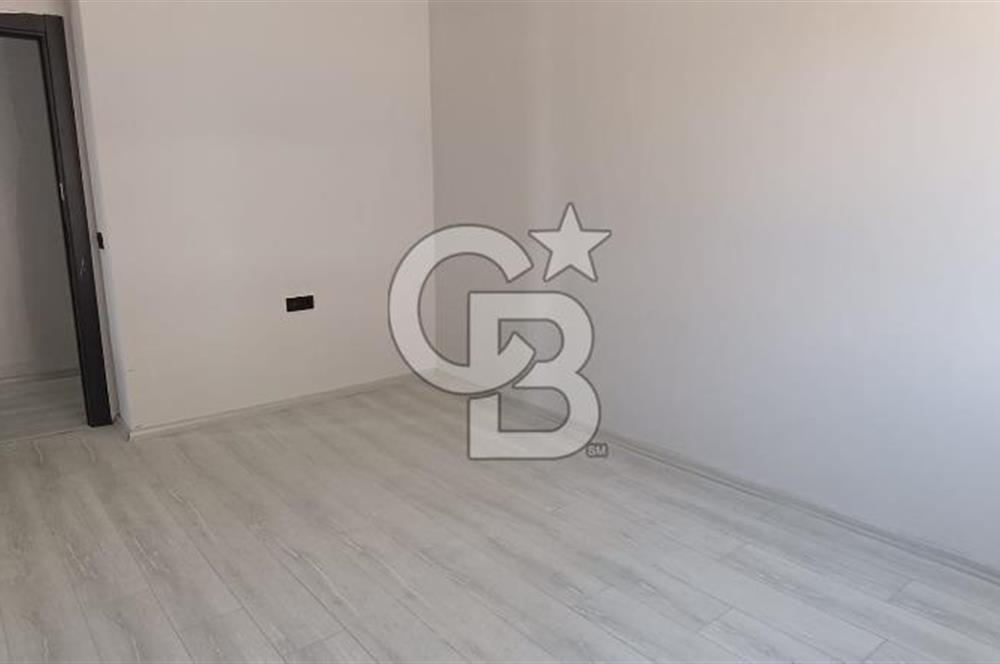 AKYURTTA SIFIR BİNADA CADDE CEPHELİ GENİŞ 3+1 DAİRE