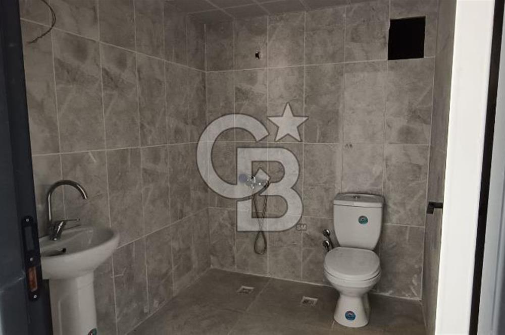 AKYURTTA SIFIR BİNADA CADDE CEPHELİ GENİŞ 3+1 DAİRE