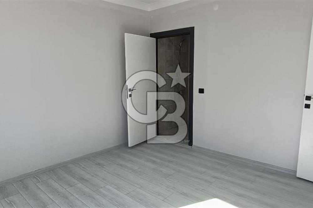 AKYURTTA SIFIR BİNADA CADDE CEPHELİ GENİŞ 3+1 DAİRE